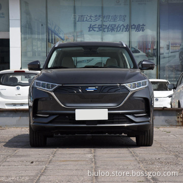 В стоковой электрической поездке на автомобиле Changan Auchan Charger Electric автомобиль